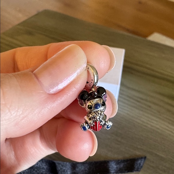 Pandora Disney Parks Stitch - Picture 2 of 5